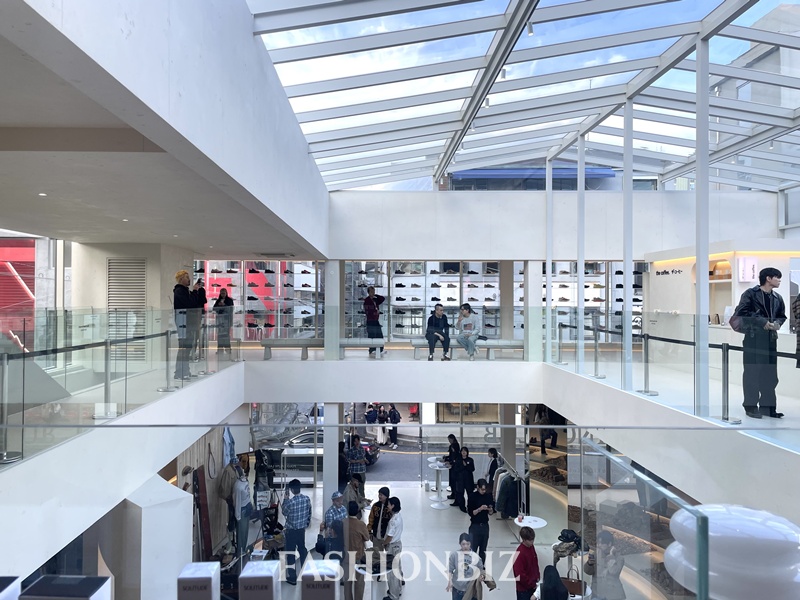 쇼핑부터 식사까지... 즐길거리 가득한 '크림 도산' 먼저 가보니 3-Image