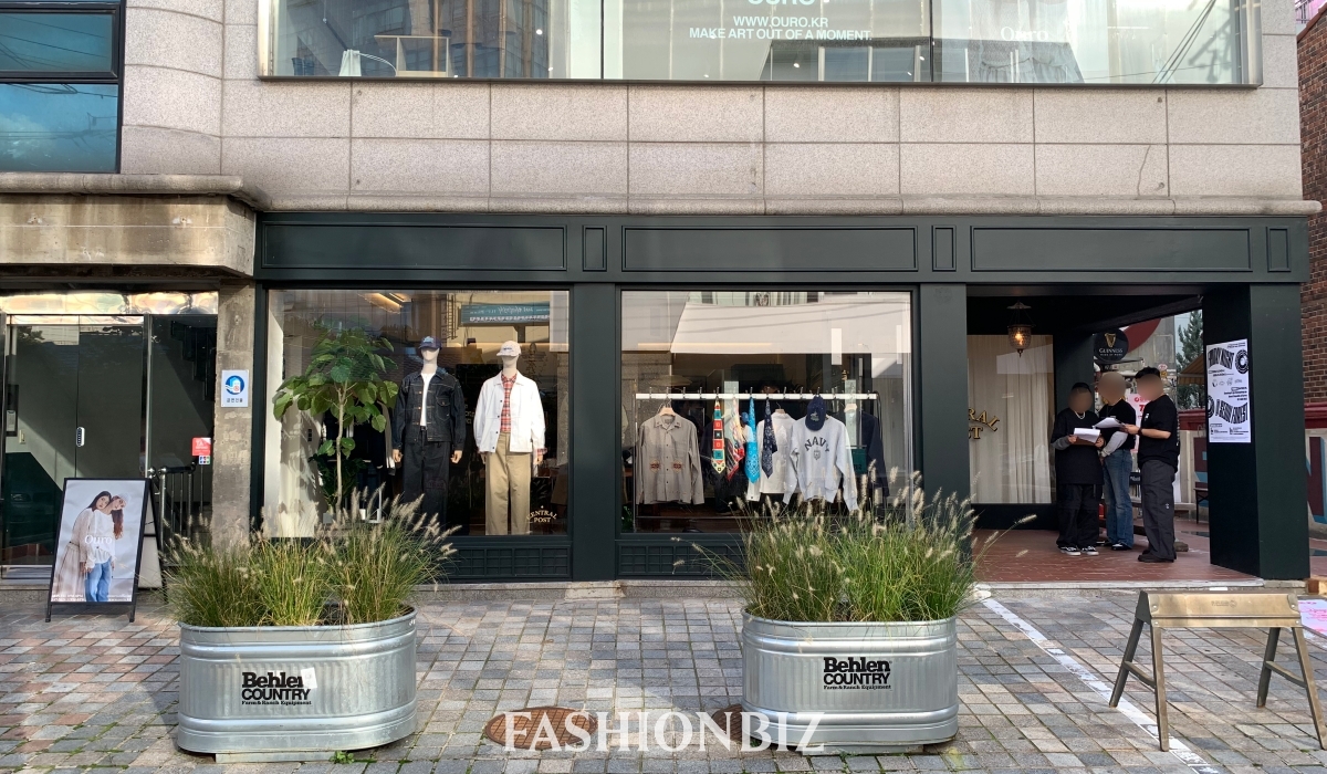 코넥스솔루션, 남성 워드로브 편집숍 ‘센트럴포스트’ 서울숲점 오픈  27-Image