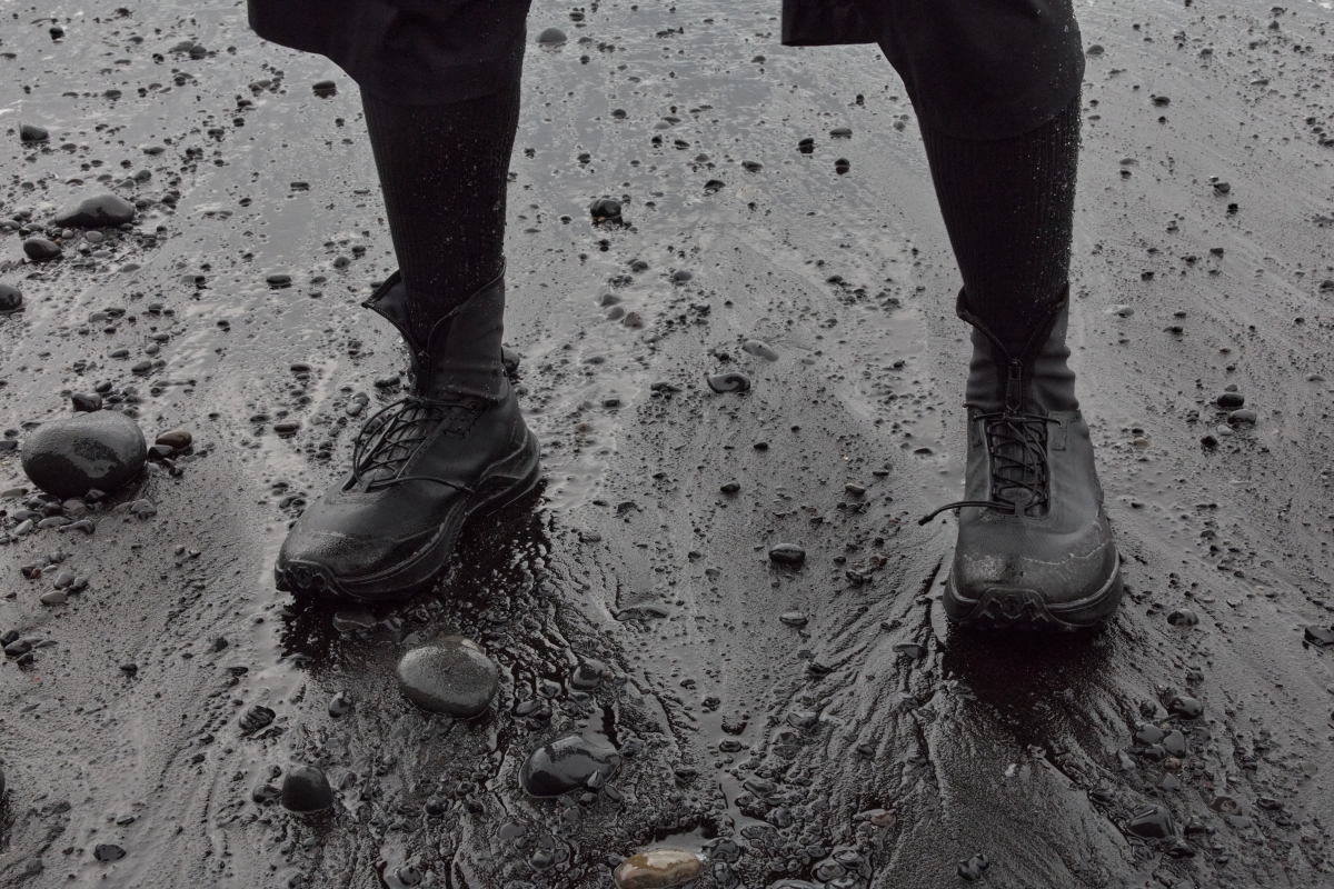 데상트 x 유스, 첫 협업 스니커즈 ‘시프트 트레일’ 발매  954-Image