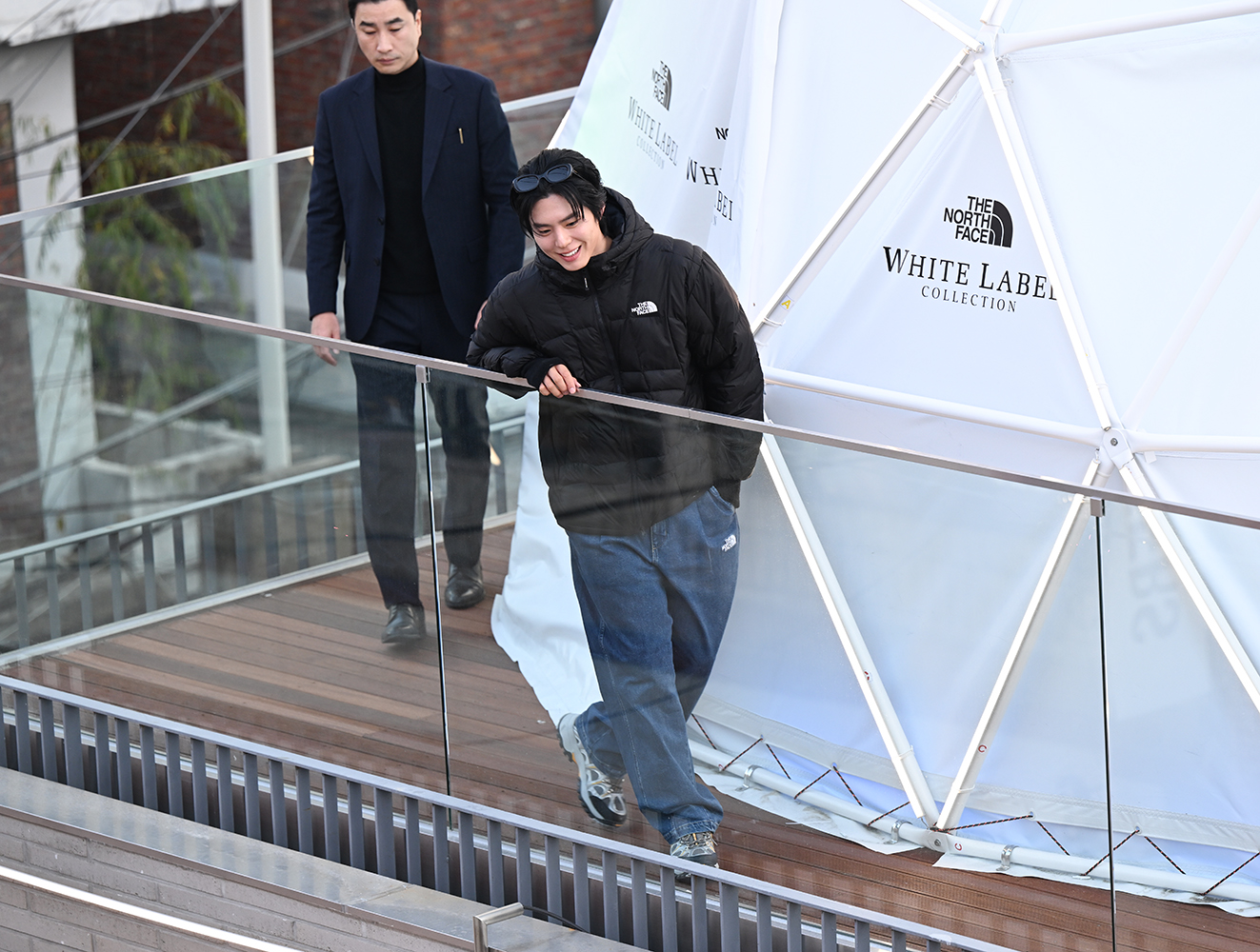 '주말 성수 일대 마비' 노스페이스 화이트라벨, 연일 화제 2732-Image
