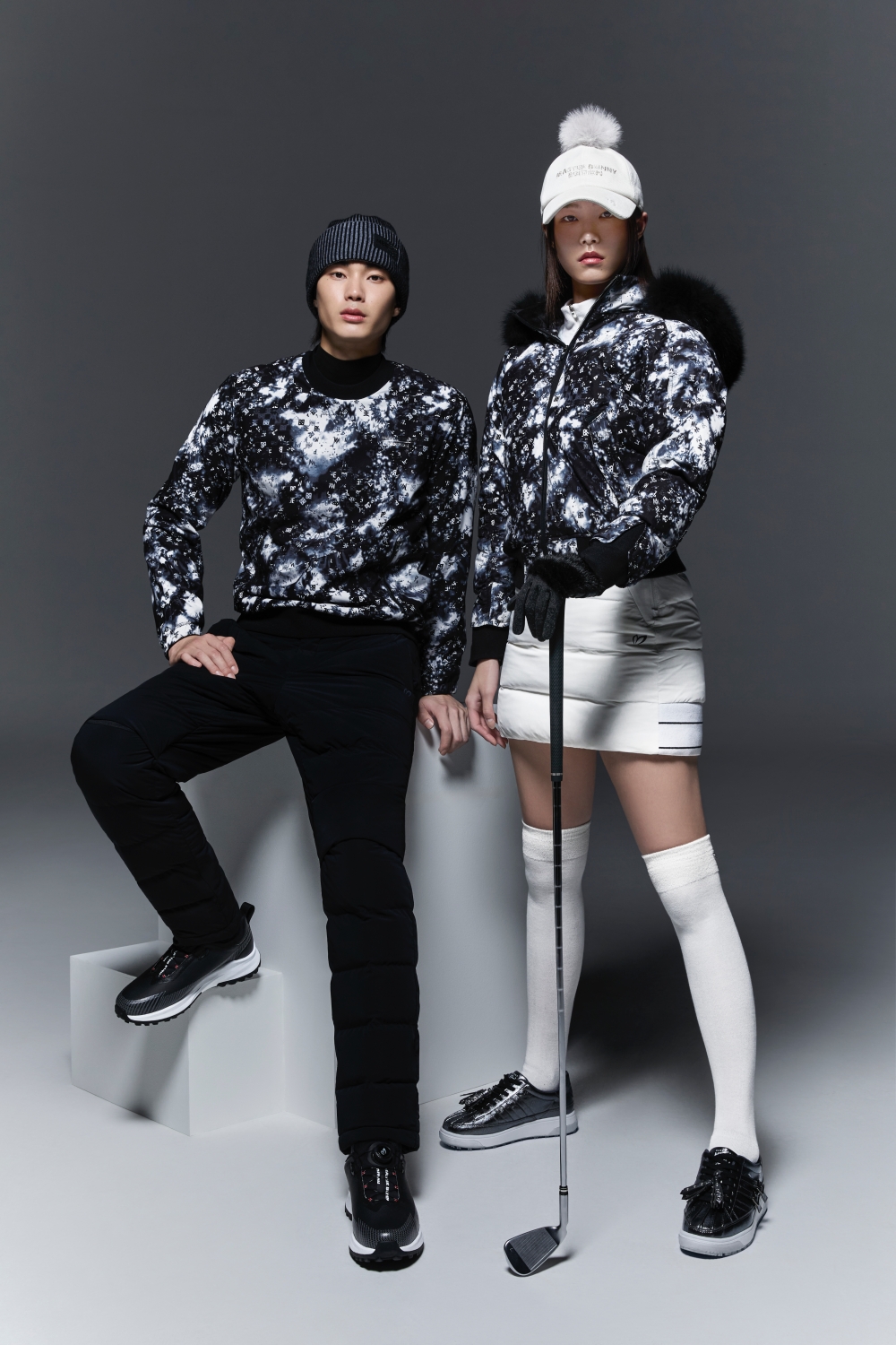 마스터바니에디션, 시크한 겨울 무드 녹인 ‘모노그래픽’ 룩 제안   27-Image