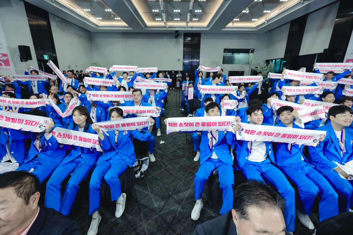 이퓨인터내셔널, 데플림픽 선수단 맞춤 단복 제작… 비대면 초개인화 구현 27-Image