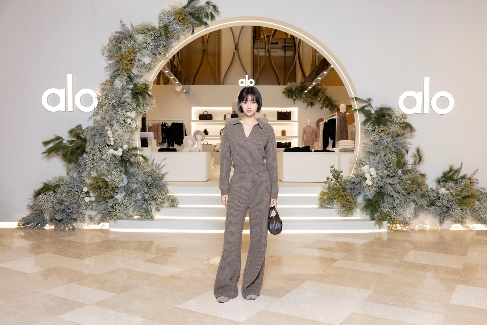 알로, 잠실 애비뉴엘서 1월까지 '홀리데이 팝업' 운영 838-Image