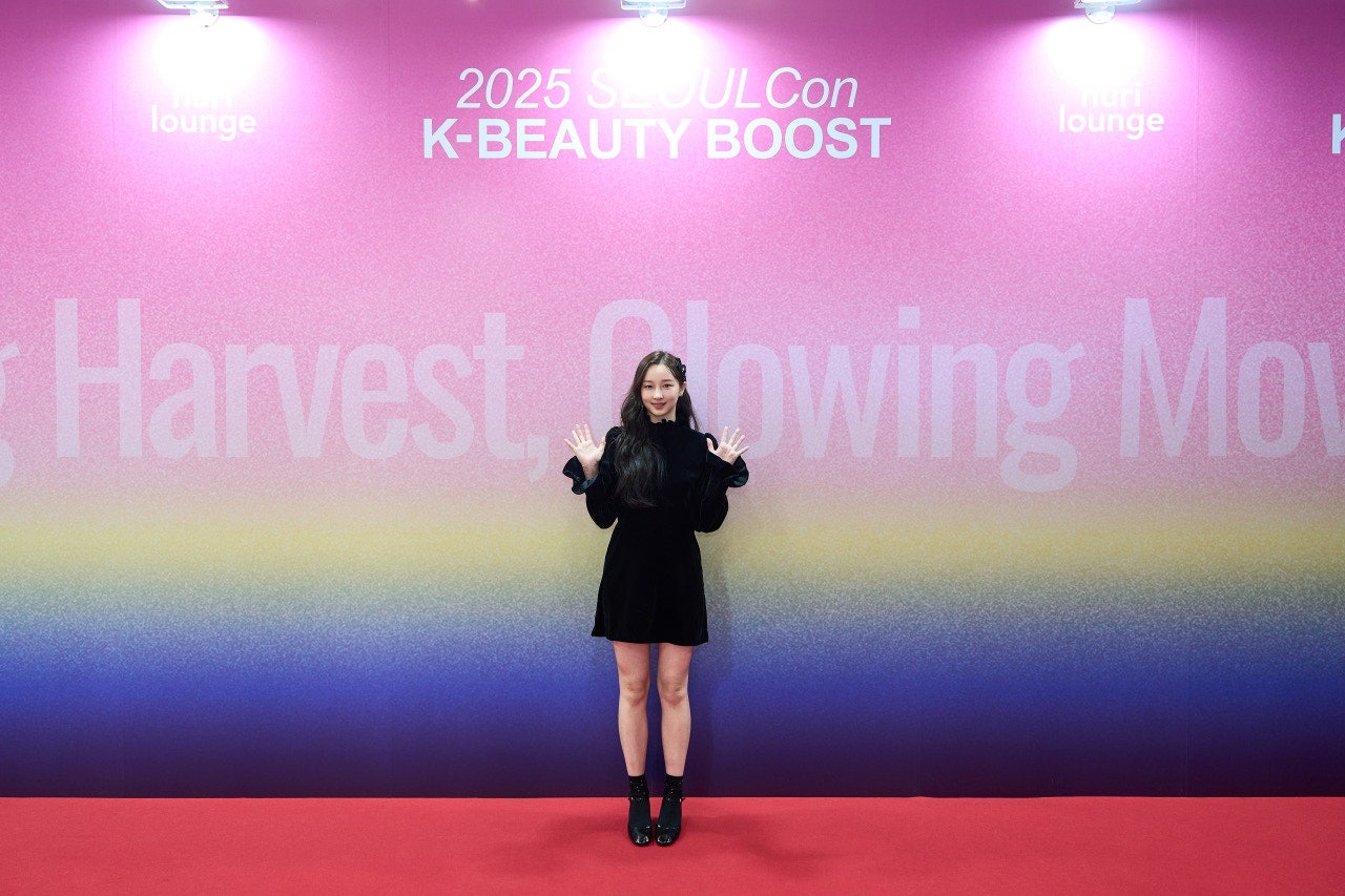 배우 김예은, 서울콘 K-뷰티 부스트 현장 등장 600-Image