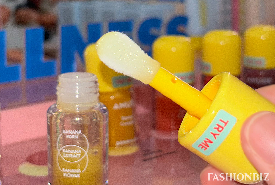 어뮤즈, 성수 플래그십서 ‘바나나 립 오일’ 프로모션 진행 1308-Image