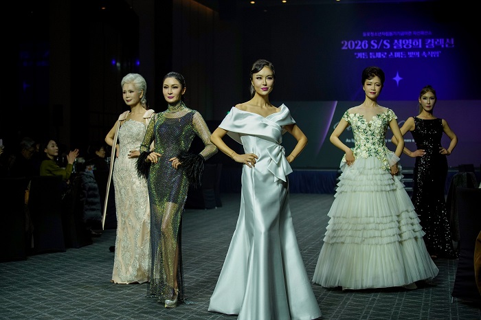 디자이너 설영희, 2026 S/S 컬렉션 쇼 오트쿠튀르 정수 보여줘  27-Image