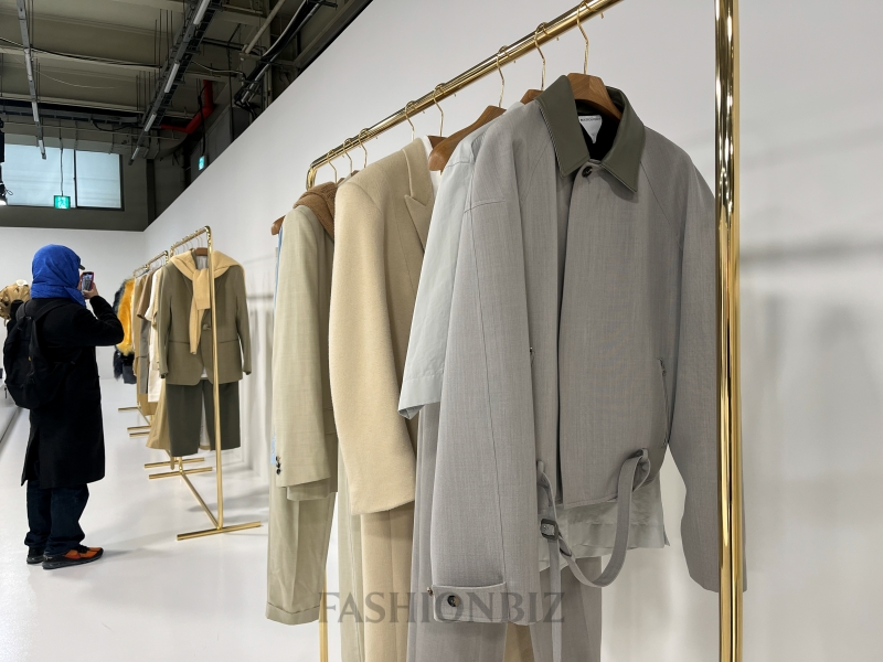 보테가베네타 뉴 CD 루이스 트로터의 2026 컬렉션 1954-Image