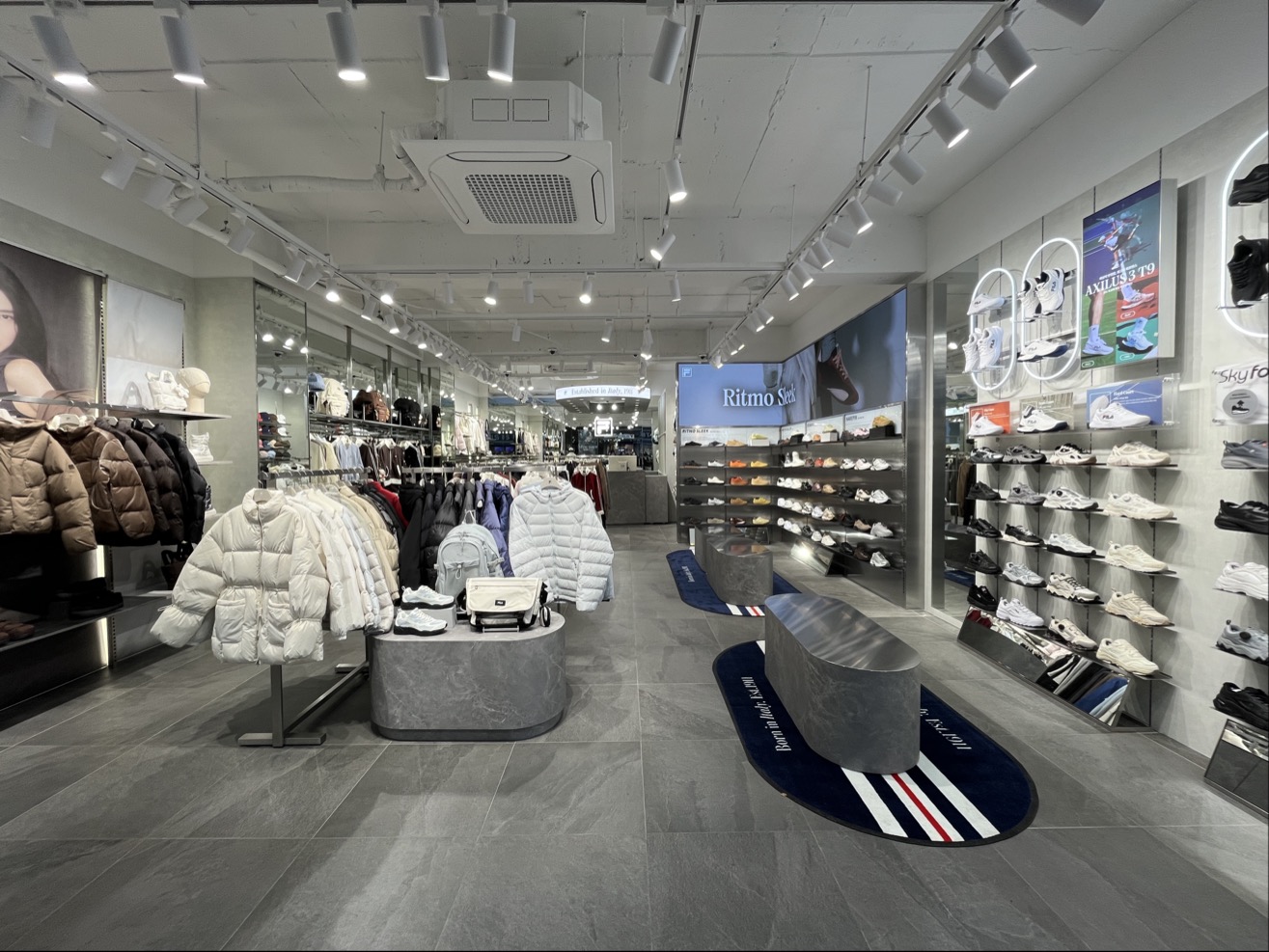 휠라, 제주 신제주점 리뉴얼 오픈... 관광·로컬 교차 상권 공략 89-Image