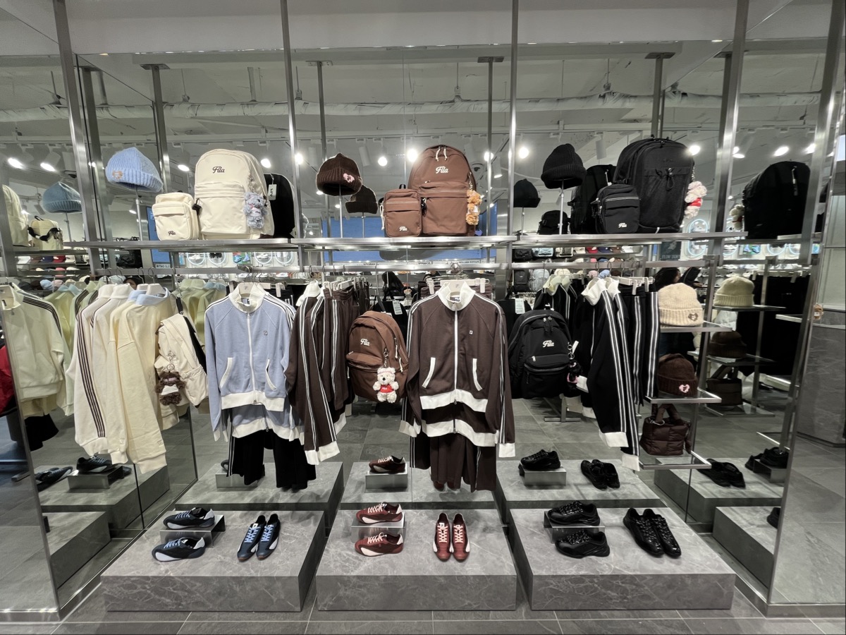 휠라, 제주 신제주점 리뉴얼 오픈... 관광·로컬 교차 상권 공략 1513-Image