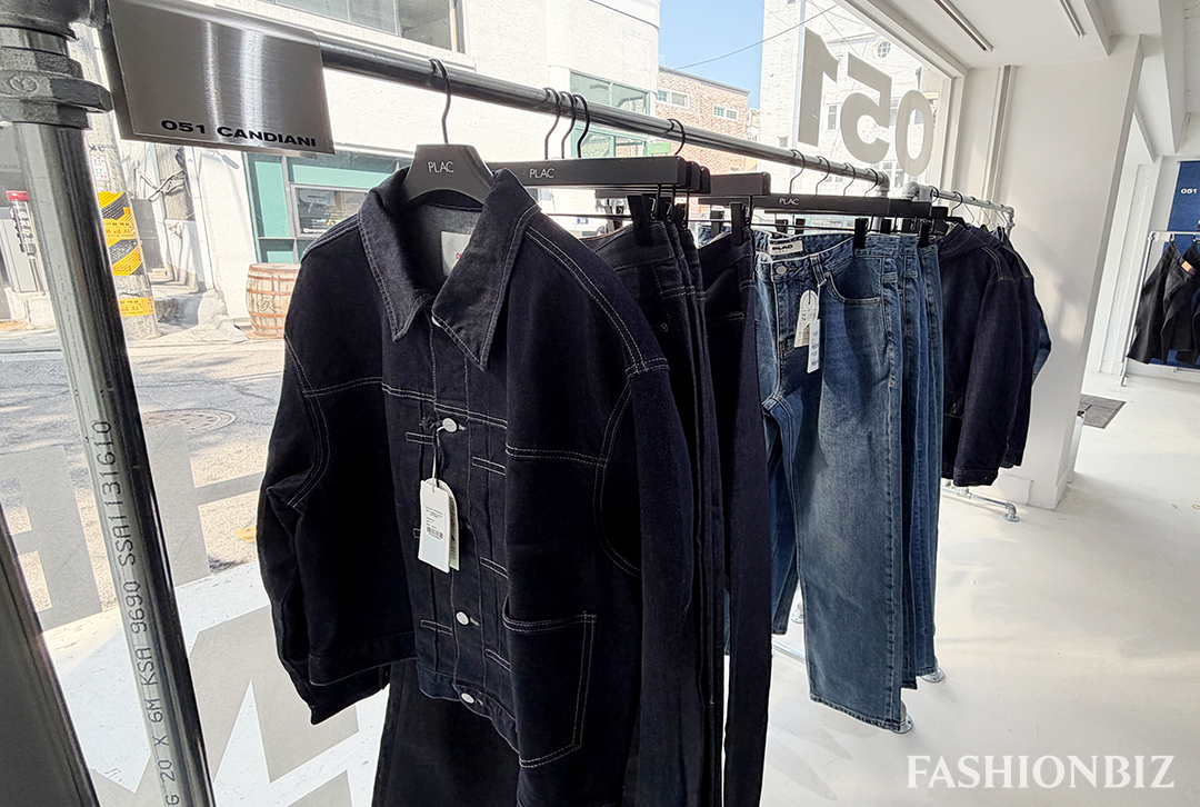 데님 본질 집중한 ‘플랙 051’ 한남 팝업 오픈… 일본 협업 라인도   971-Image