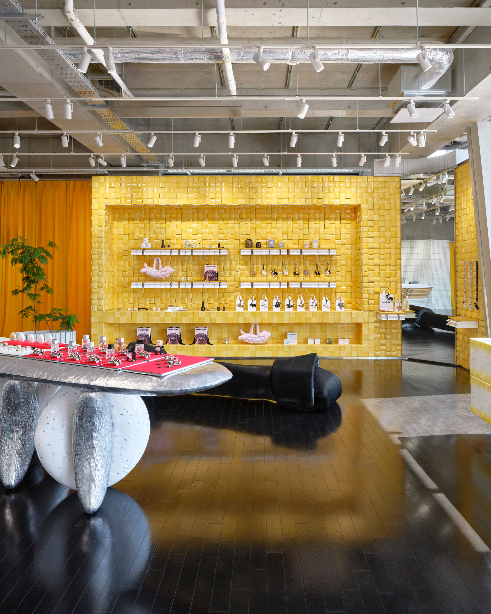탬버린즈(TAMBURINS), 일본 다이칸야마 플래그십 스토어 오픈 805-Image