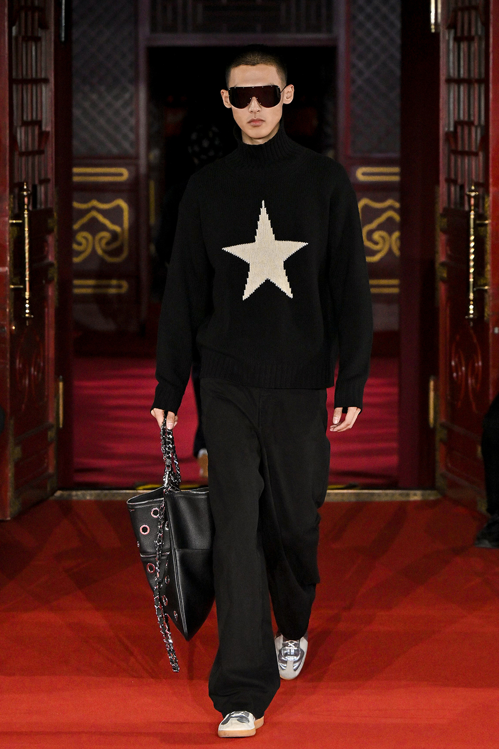 쟈딕앤볼테르, 베이징서 2026 FW 컬렉션 공개... 배우 이성경 참석 2223-Image