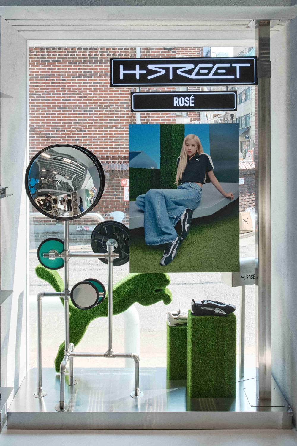 푸마, ‘스니커 박스’ 콘셉트 스토어 성수점 오픈… 스피드캣부터 러닝화까지 3539-Image