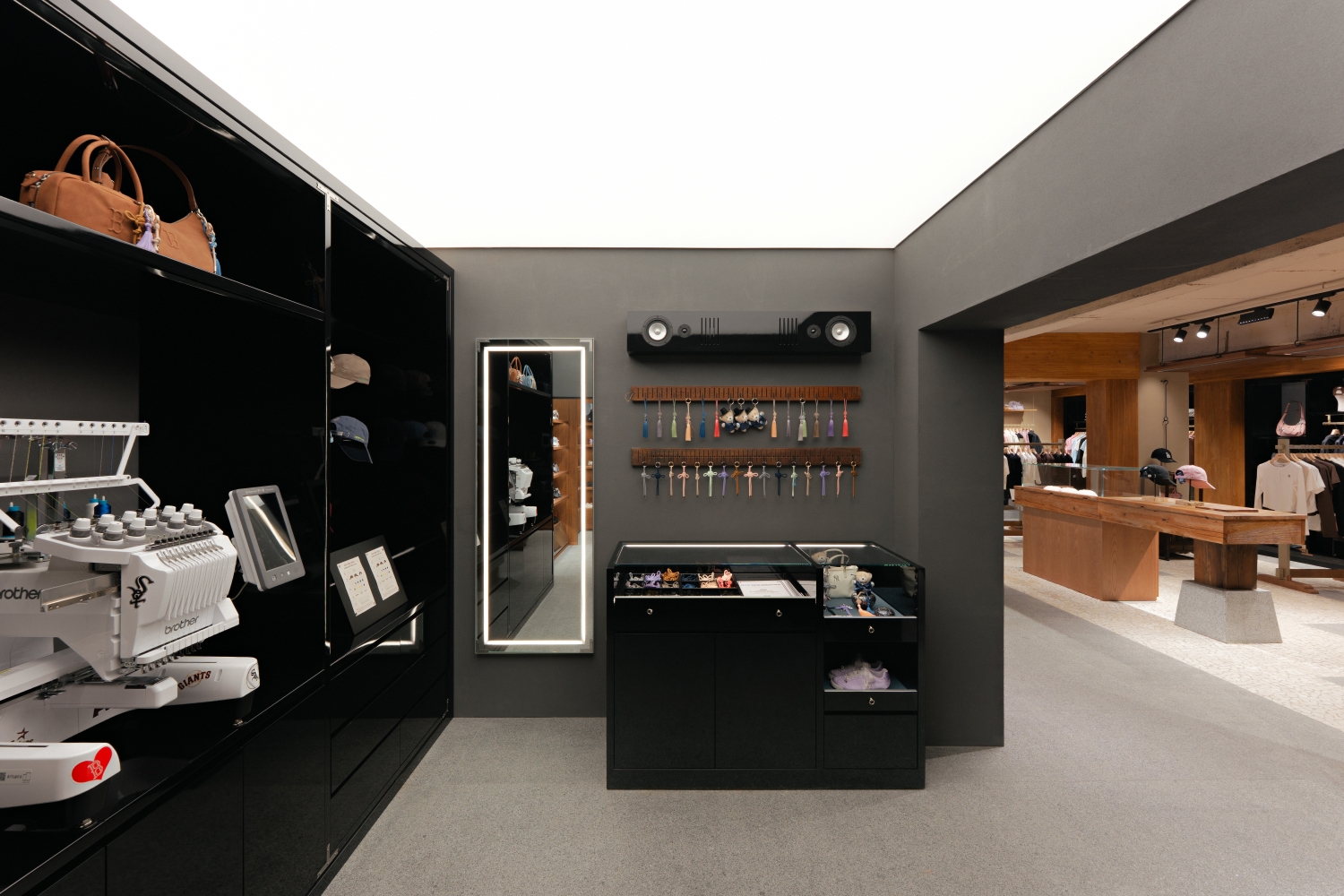 'K-HIP' MLB 북촌서 경험형 공간으로 소비자 소통 강화 3573-Image