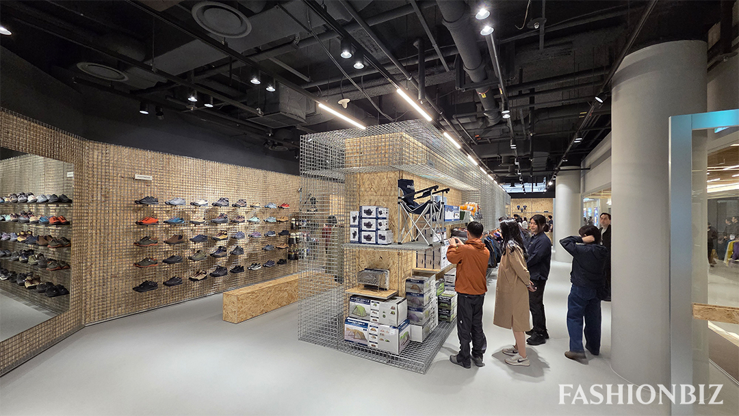 [현장] ‘물량 강화’ 몽벨, 용산 이어 서촌까지... 직영점 늘린다 888-Image