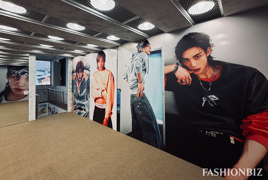 [포토] 먼저 다녀온 ‘게스 ROOM 1981’ 성수 팝업 현장 1732-Image