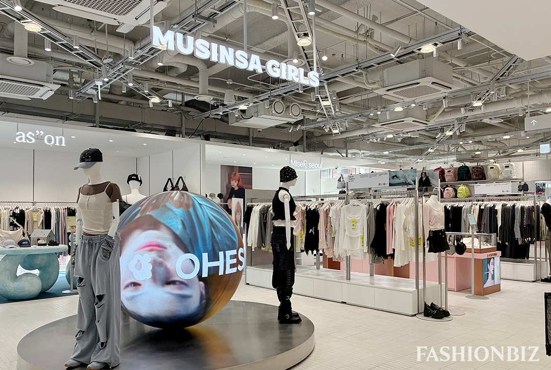 [르포] 입고·바르고·먹고… ‘다 되는 공간’ 무신사 메가스토어 성수 1707-Image