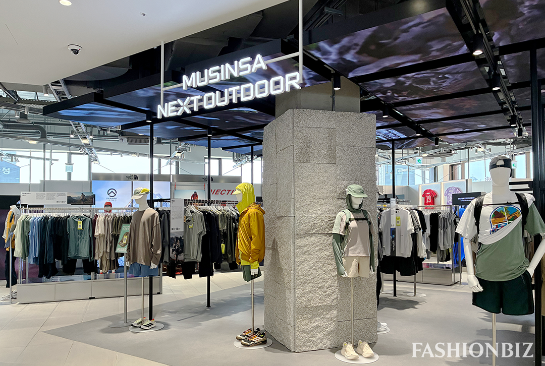 [르포] 입고·바르고·먹고… ‘다 되는 공간’ 무신사 메가스토어 성수 2769-Image