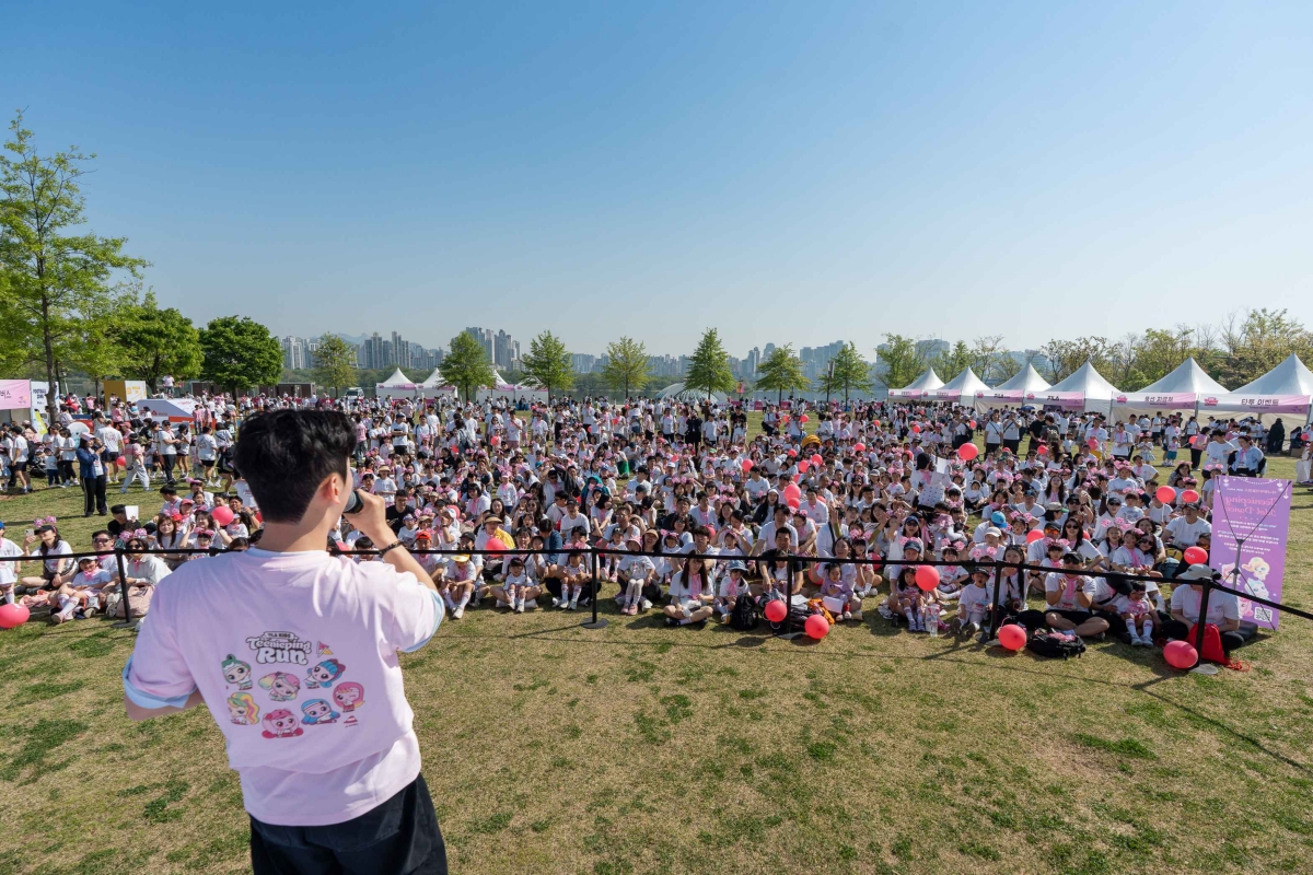 휠라키즈, 티니핑과 함께한 러닝 페스티벌 성료… 가족 약 3000명 참가  684-Image