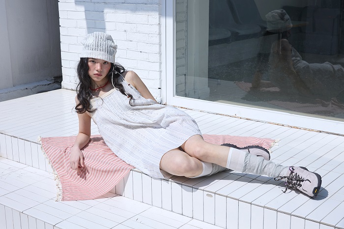 원더플레이스, 감성 캐주얼 ‘꼬모니노즈’ 세일 없이도 호조세 27-Image