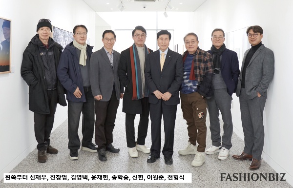 롯데리더스포럼, 해방촌서 ‘더 이미지 숍’ 사진전 개최 816-Image