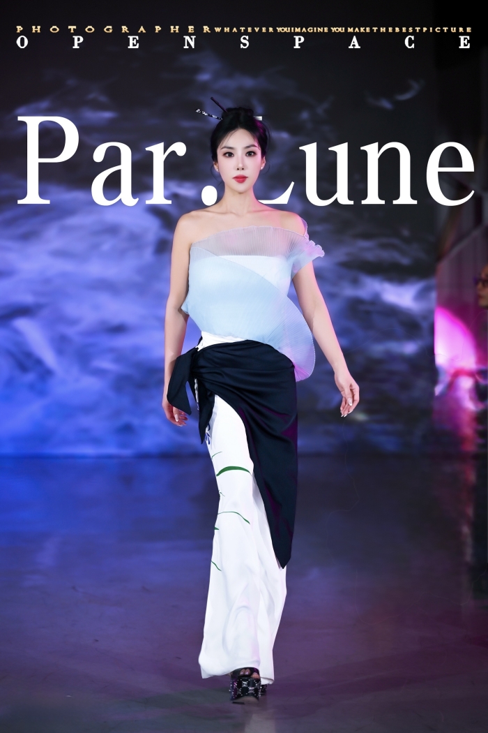 예슬림 모델라인 김지영 모델, 품격 있는 런웨이로 강렬한 인상 532-Image