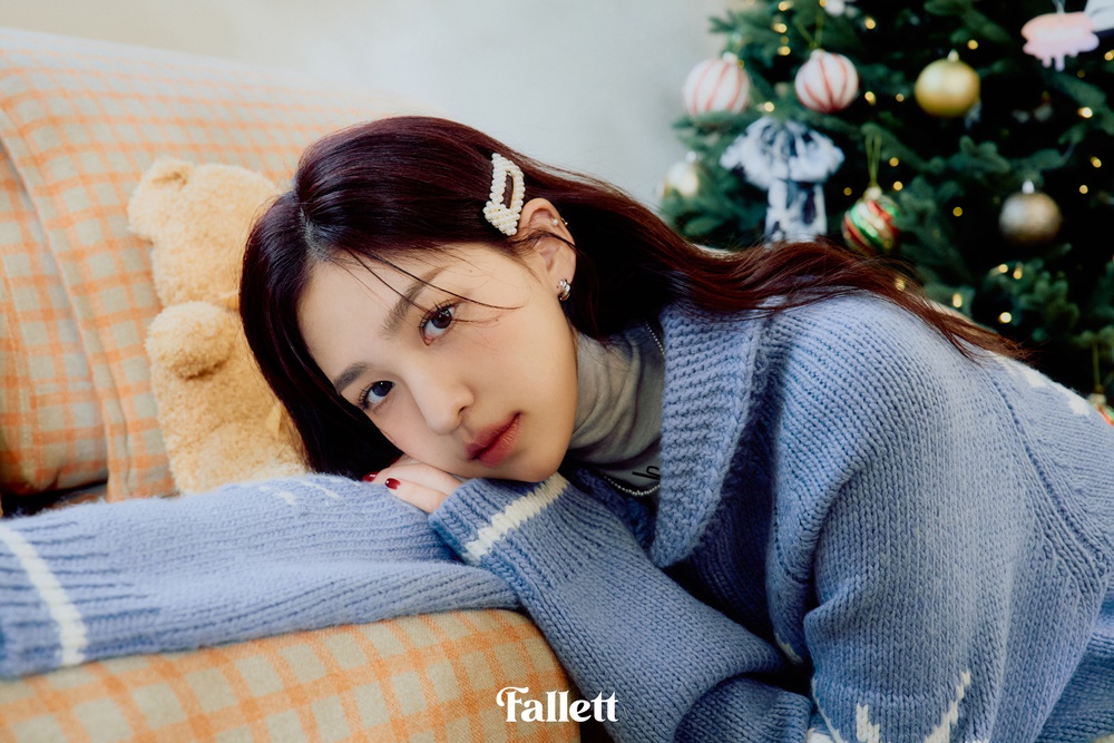 비케이브 '팔렛' 인플루언서 유니와 함께한 홀리데이 캠페인 선봬 3-Image