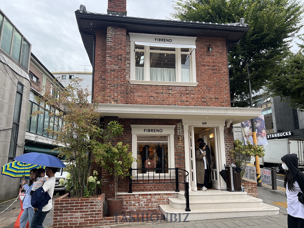 피브레노 ‘과거와 현재’ 잇는 안국 플래그십스토어 오픈 3-Image