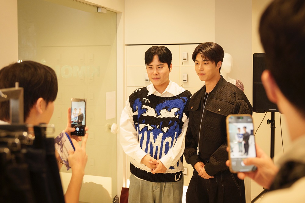 키모우이, 바인허브한의원과 협업 팝업 성료... 2025 F/W 첫 공개 3-Image