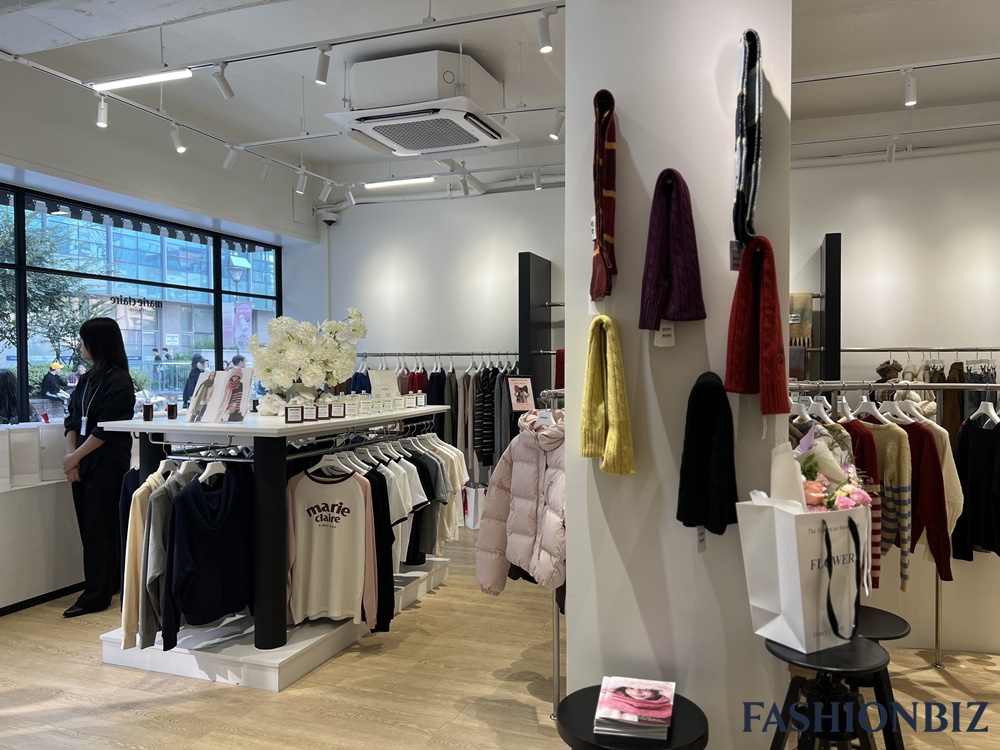 '뷰티 라인 첫 공개' 마리끌레르, 성수 플래그십서 F/W 컬렉션 선봬 974-Image