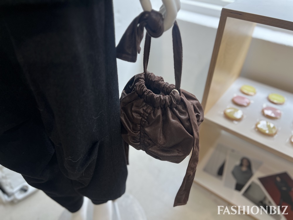 '셔링 맛집' 앙개, 한남서 첫 단독 팝업 열어 1010-Image