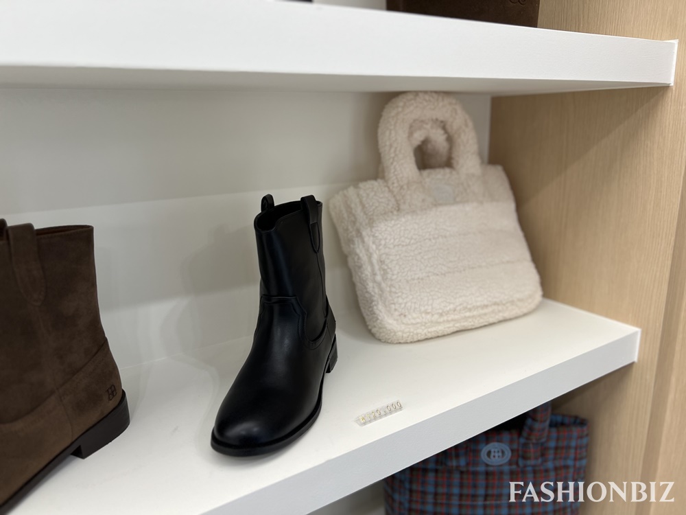 '유통 확장 본격화' 마크모크, 브랜드 첫 매장 서울 도산에 오픈 994-Image