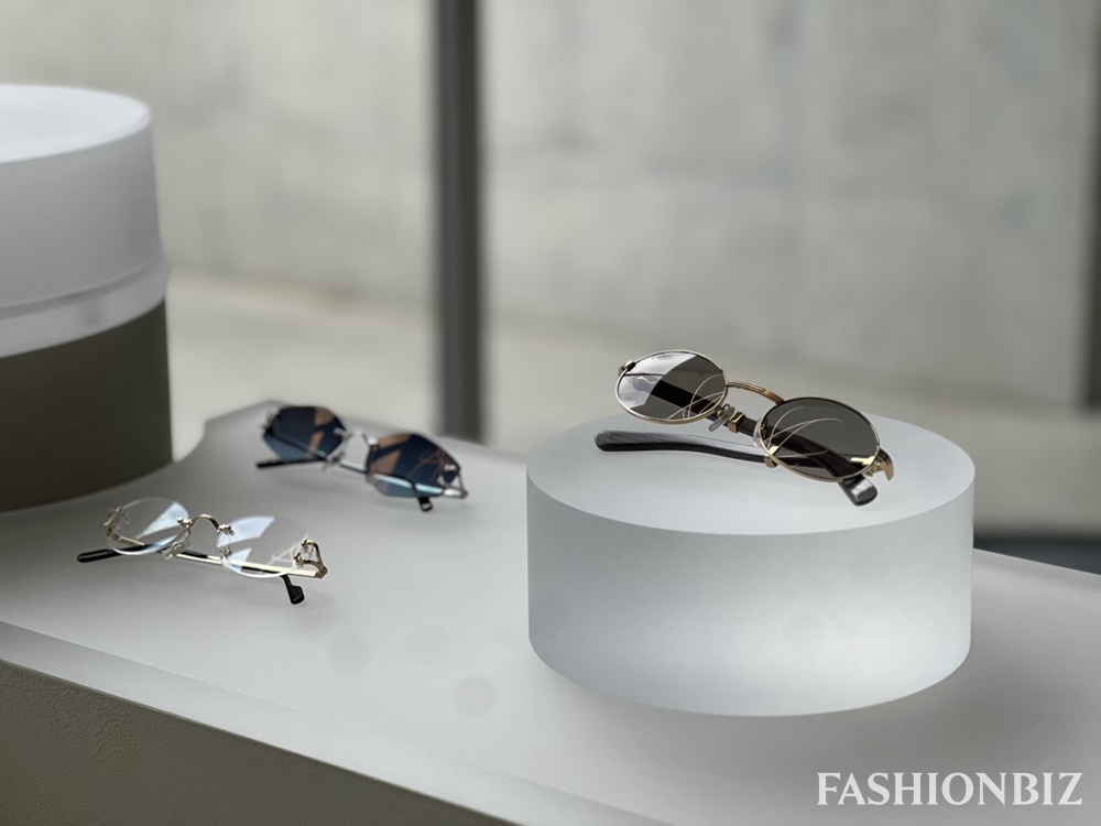 '발렌티노아이웨어 첫선' 케어링아이웨어, 2026 S/S 프레스데이 성료 1106-Image