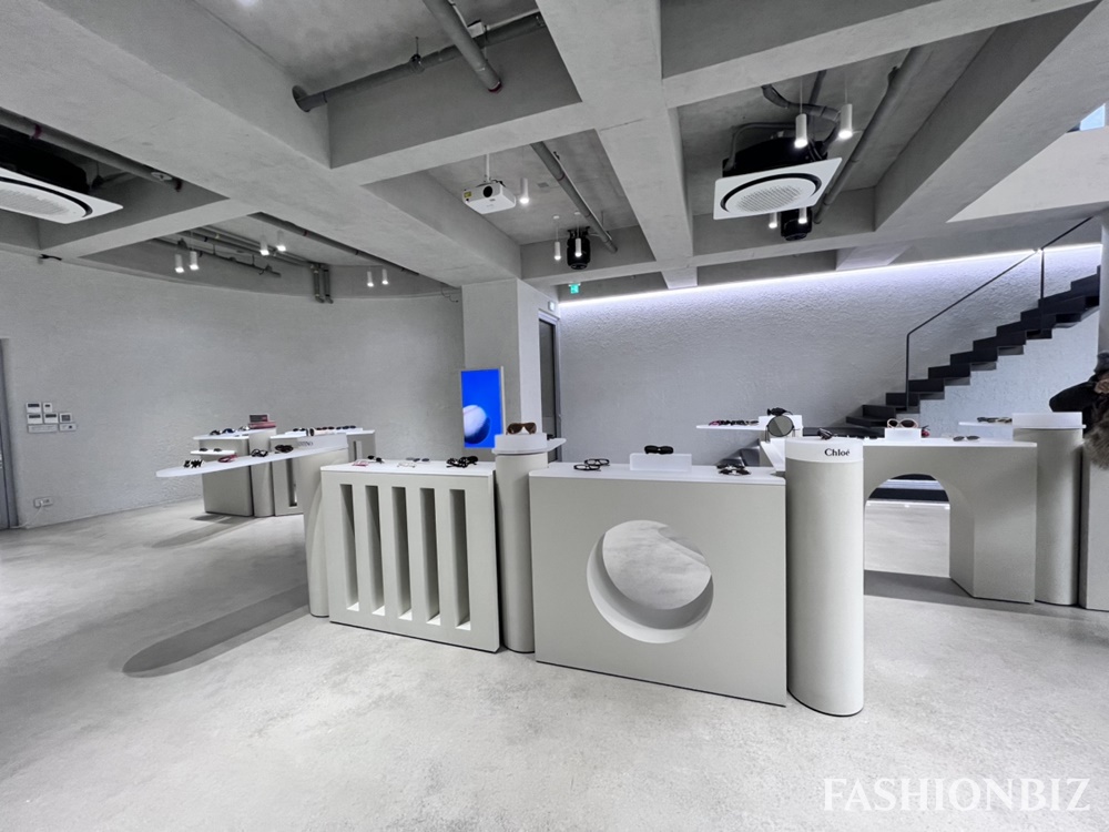 '발렌티노아이웨어 첫선' 케어링아이웨어, 2026 S/S 프레스데이 성료 2229-Image