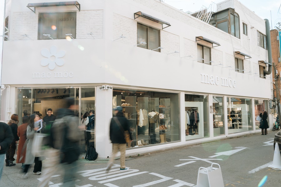 ‘첫 매장서 월 매출 3억 달성' 마크모크, 확장에 속도 붙었다 1004-Image