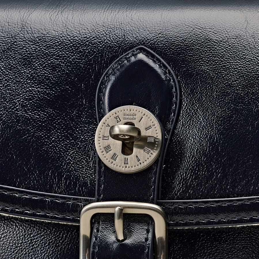 '매년 매출 200% ↑' 시계 품은 가방 몽드몽드, 확장 가속화 1358-Image