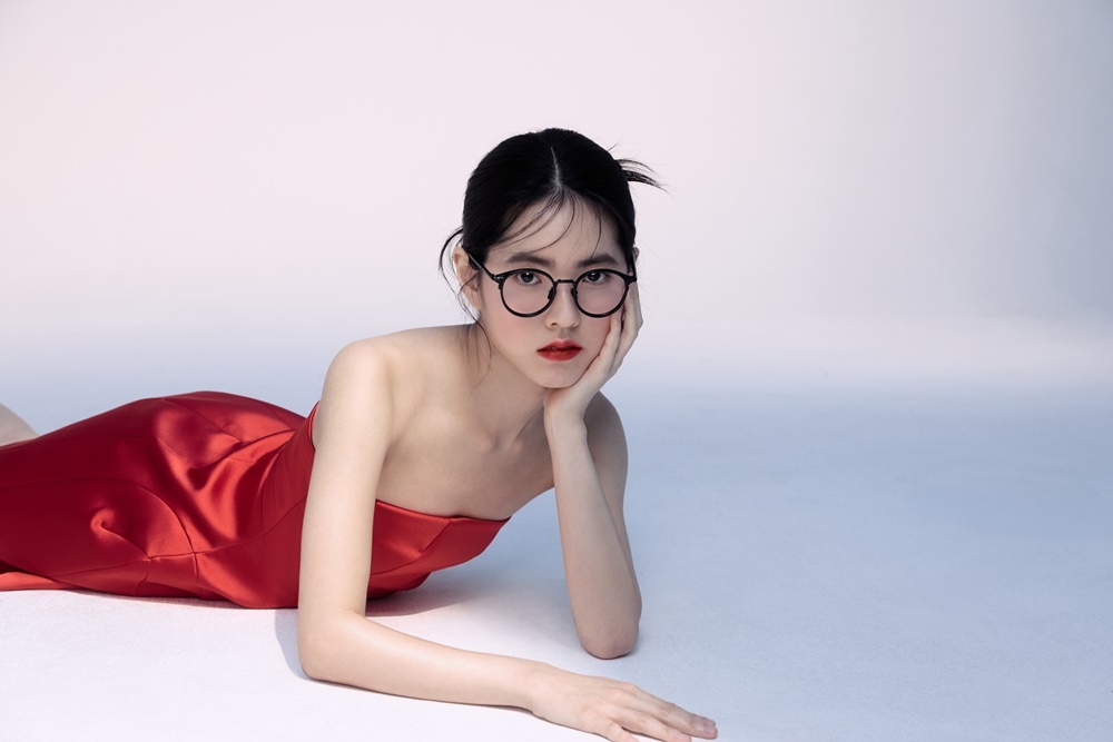 아이웨어 마노모스, 10주년 맞아 ‘조지’ 신규 컬러 공개 3-Image