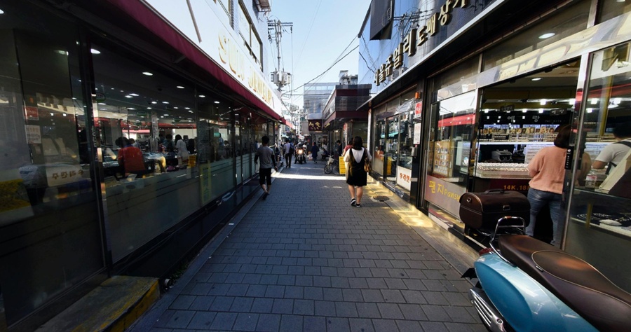 “이제 파괴해야 안다