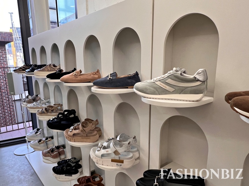 패션·뷰티·아트 한곳에… 성수동 팝업 ‘헬로 성수 마켓’ 오픈 1166-Image